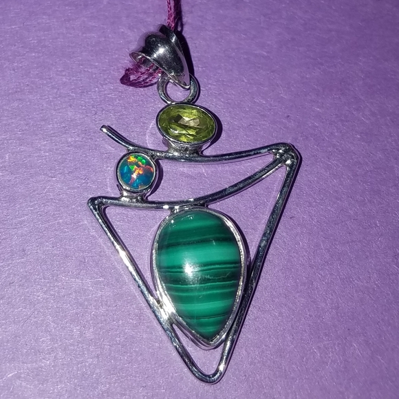New Malachite opal and peridot Sterling Silver pendant - Picture 2 of 2